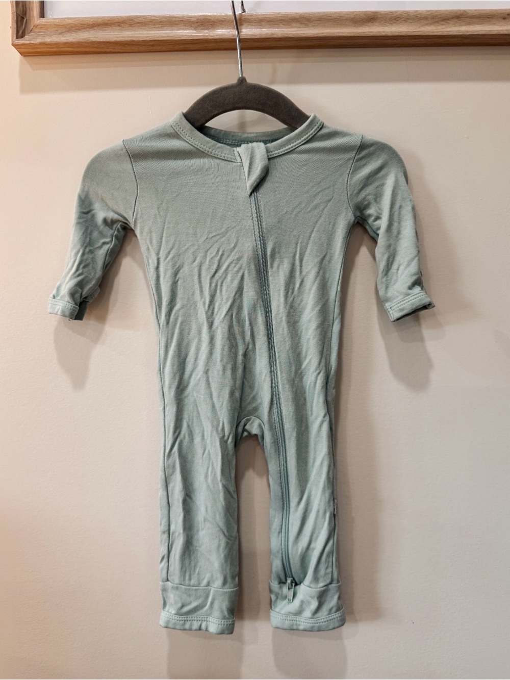 Kyte Baby Soft Sage Green Zip Romper NB